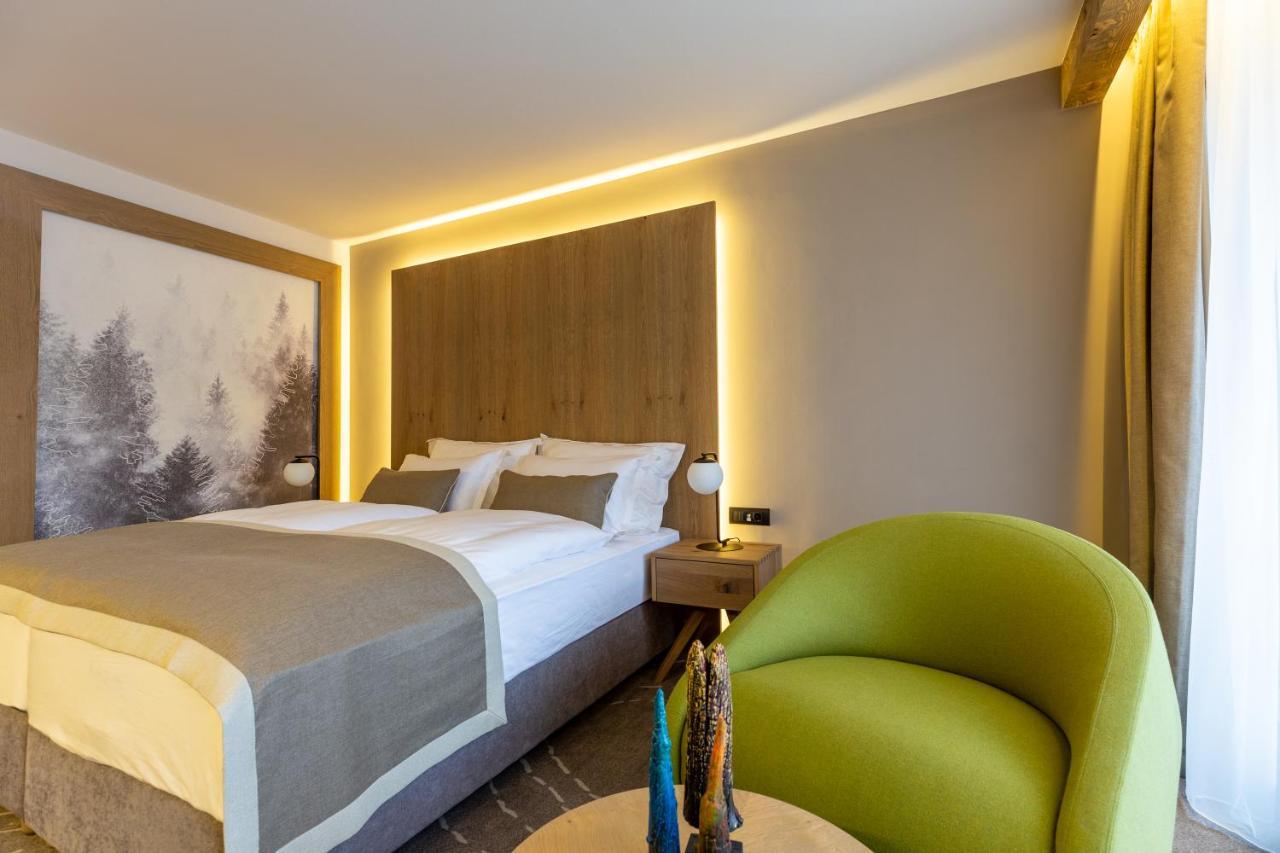 Hotel Monti Spa & Wellness Hadzici Bagian luar foto
