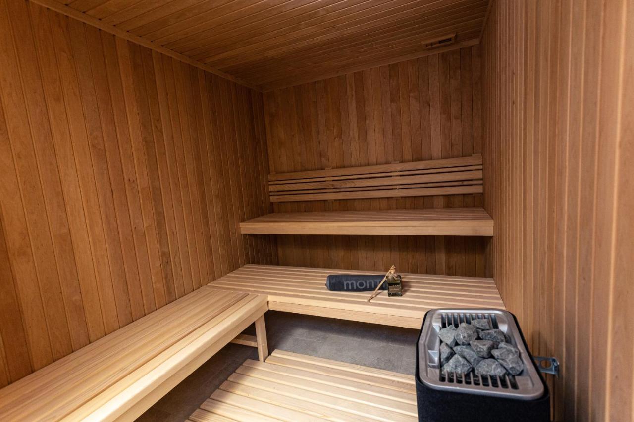 Hotel Monti Spa & Wellness Hadzici Bagian luar foto
